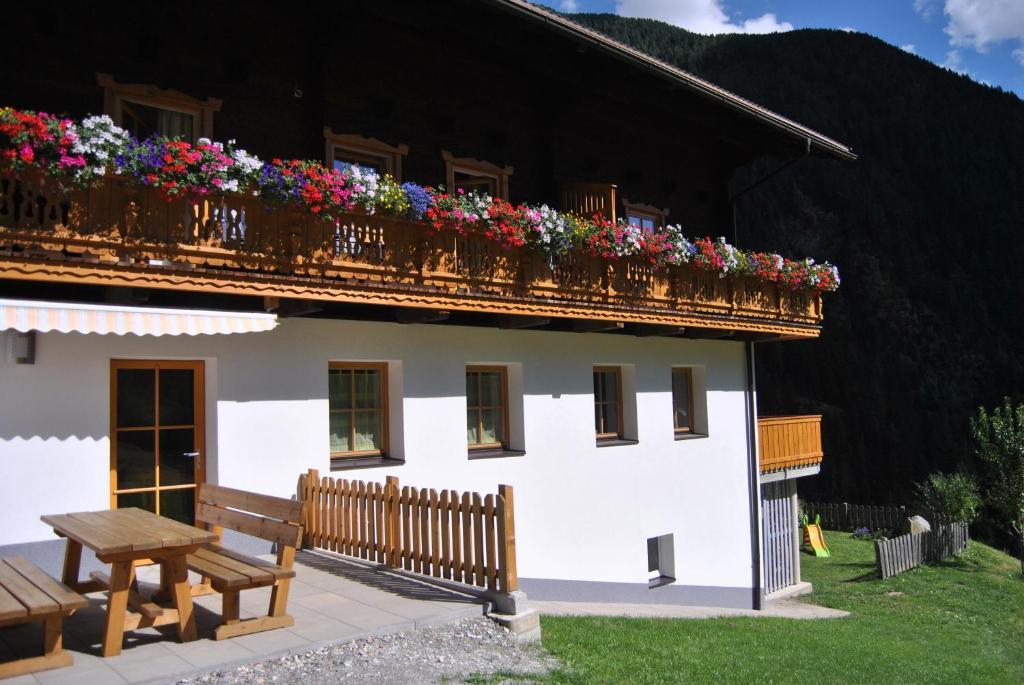 Ferienwohnungen Niederarnigerhof Familie Bauernfeind Kals-am Großglockner 외부 사진